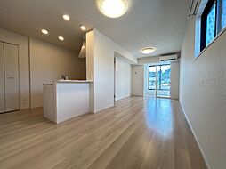 シャルール 1階1LDKのリビング/ダイニング