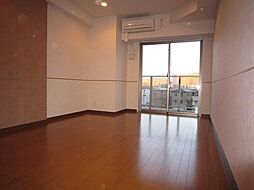 ロイヤルパークスシーサー 718 7階1Kのリビング/ダイニング