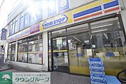 ミニストップ谷塚駅前店 徒歩13分。 1030m