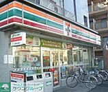 セブンイレブン千住桜木店 徒歩4分。コンビニ 310m