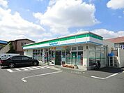 ファミリーマート 1283m