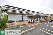 セブンイレブン草加清門南店 徒歩10分。 760m