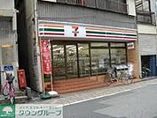セブンイレブン綾瀬駅西口店 徒歩2分。コンビニ 130m