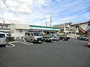 ファミリーマート 650m