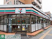 セブンイレブン足立梅島1丁目店 徒歩4分。 320m