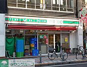 ローソンストア100梅島駅前店 徒歩10分。 750m