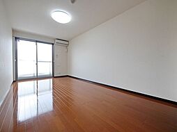 リブリ・ヴァータジェム 201 2階1Kのリビング/ダイニング