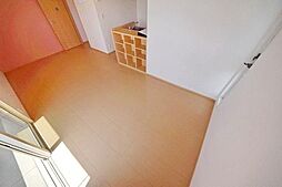 インペリアル・レイク　I 201 2階1LDKのリビング/ダイニング