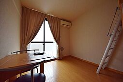 レオパレスＳ 204 2階1Kのリビング/ダイニング