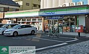 ファミリーマート中川八田店 徒歩4分。 320m