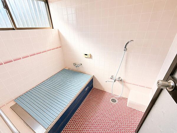 浴室を拡大表示