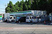 ファミリーマート 湘南東海岸店（51m）