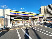 ミニストップ 小倉三郎丸店 徒歩6分。 410m