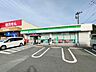 周辺：ファミリーマート 永犬丸店 徒歩26分。 2060m