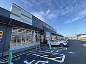 マルショク一枝店 徒歩10分。 760m