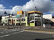 サニーサイドモール小倉 徒歩26分。 2010m