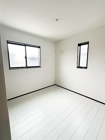 室内 伊勢崎市寿町46