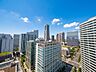 その他：横浜のシンボル「ランドマークタワー」を望む。※AIにより天候を加工しています。