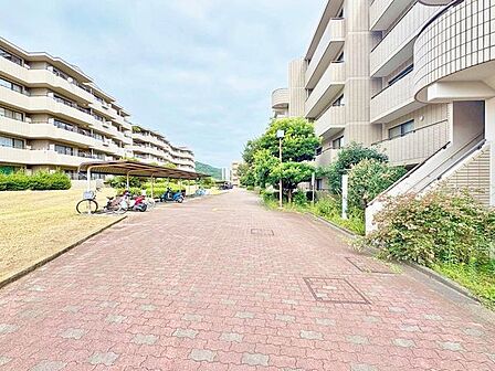 敷地内にしっかりと管理された駐輪スペースを確保。