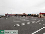 ベイシア フードセンター上里本庄店 徒歩20分。 1530m
