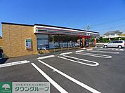 セブンイレブン太田市藤阿久北店 徒歩8分。 610m