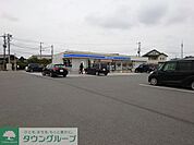 ローソン 本庄早稲田駅前店 徒歩7分。 560m