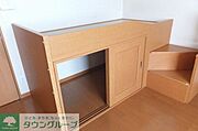 ベット下大型収納付き