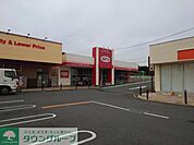 ダイソーベスタ本庄店 徒歩13分。 1000m