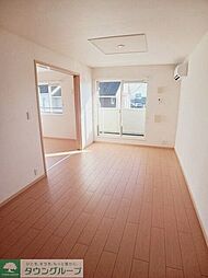 レイクヒルズ　II 2階2LDKのリビング/ダイニング