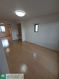 ピレネー　II 2階1LDKのリビング/ダイニング