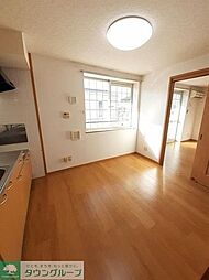 コンフォールＫ 2階2DKのリビング/ダイニング