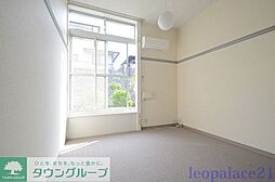 レオパレスＮＡＫＡＩ 2階1Kのリビング/ダイニング