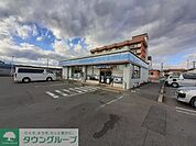 ローソン前橋六供町店 徒歩11分。 880m