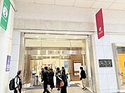 藤崎本館 徒歩9分。 720m