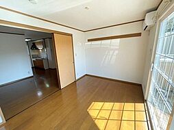 クレストールＡ 102 1階2LDKのリビング/ダイニング