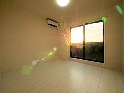 RS Residence 210 2階ワンルームのリビング/ダイニング