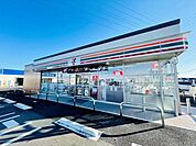 セブンイレブン名取上余田店 徒歩10分。 780m