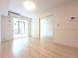 クレストヴィラ 102 1階1LDKのリビング/ダイニング