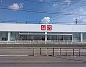 ユニクロ仙台泉店 徒歩13分。 1000m