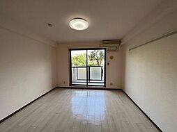 ラ・ステートハウス 105 1階1Kのリビング/ダイニング