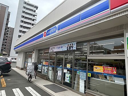 ローソン JPローソン福岡野間郵便局店(112m)
