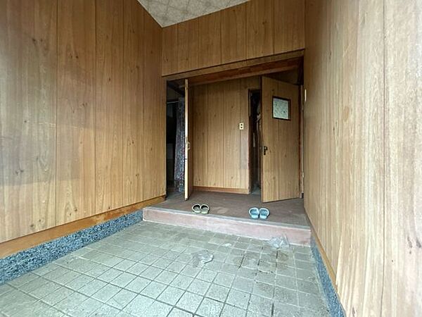 玄関