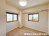 寝室：【洋室】通風・採光を考慮した快適な住まいですね