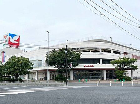 イトーヨーカドー川崎店 徒歩5分。食料品から日用品までそろい、地域の人々の生活を支えています。便利なアクセス方法と周辺の施設をくわしく紹介します。 530m