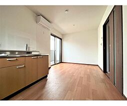 グランメゾン田辺 1階ワンルームのリビング/ダイニング