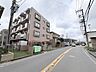 外観：前面道路含む現地写真
