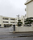 中学校「取手市立戸頭中学校まで987m」