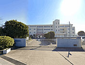 小学校「取手市立取手東小学校まで716m」