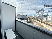 北側・南側の2面バルコニー！お洗濯物たっぷり干していただけます♪