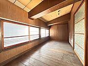 2Ｆ約5帖洋室！南側からの採光があり、明るいお部屋です♪